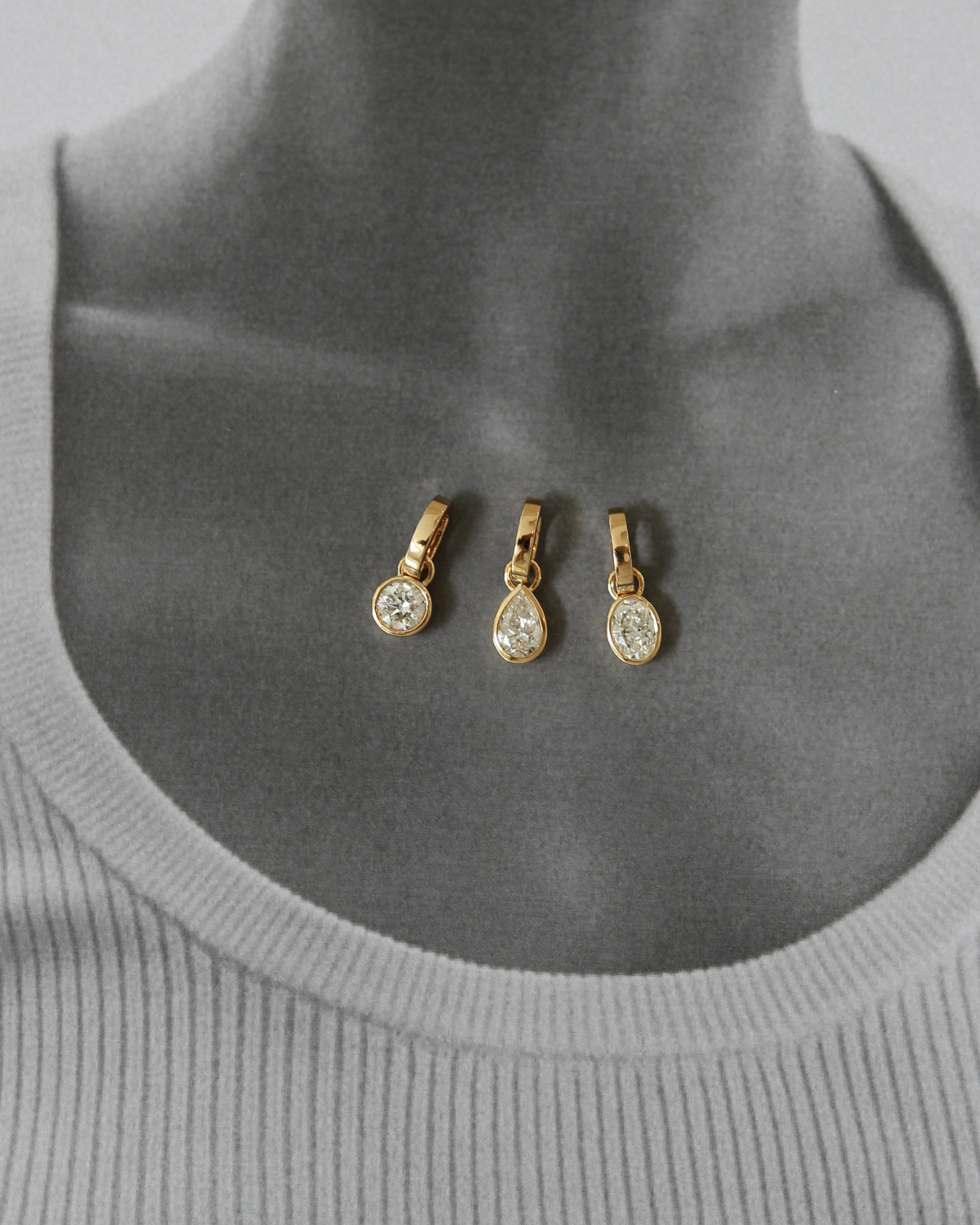 Pear Bezel Diamond Pendant | 1CT in 14K Gold