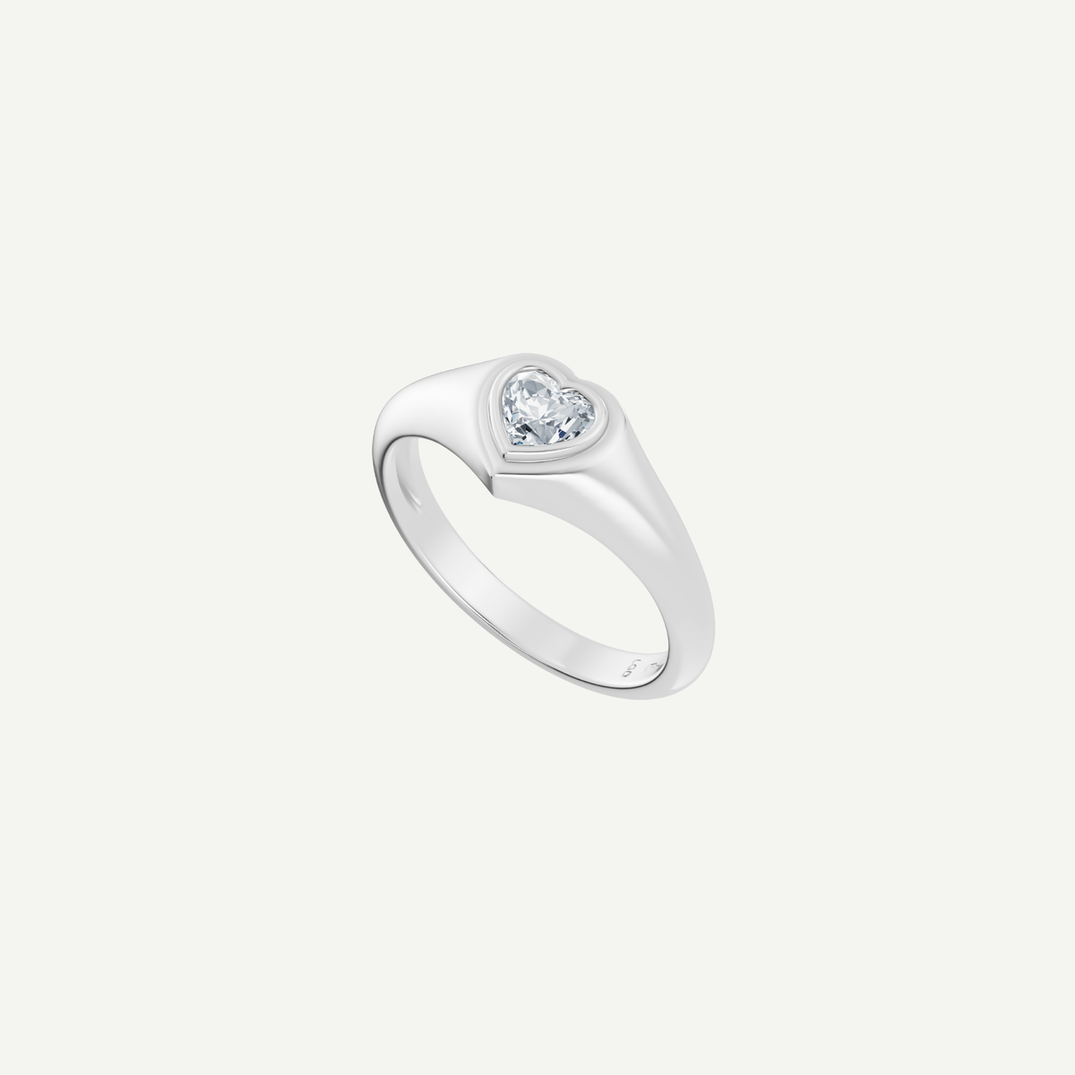 Heart Signet Pinky Ring | 0.26CT Diamond | VIVIE